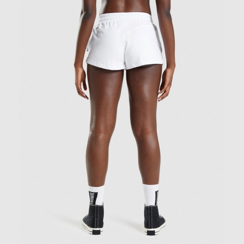 Σορτσ Gymshark Legacy σταμπεσ ασπρα | 254QTHYCS